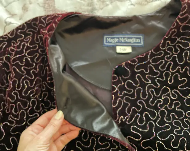 Maggie McNaughton Vintage Velvet Maroon With Gold Embroidery Button Up Blazer, size 24W