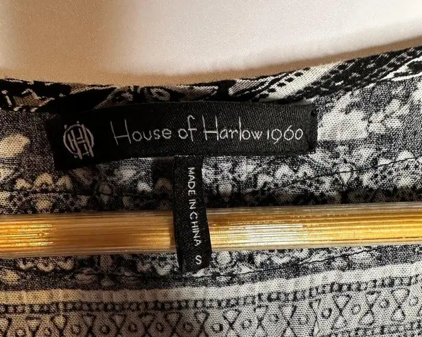 House of Harlow Ainsley Black White Long Sleeve Shorts Romper Jumper Small