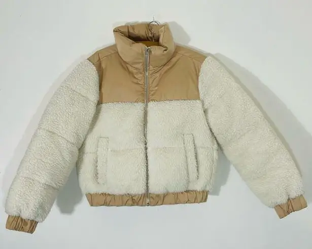 Abercrombie & Fitch EUC  Ultra Mini Puffer Coat Size Small Tan & Off White