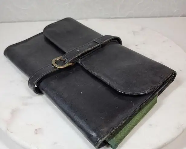 Vintage Daines Hathaway Wet Pack 10" Black Leather Green Interior Pockets Buckle
