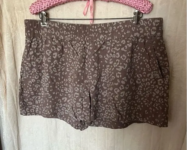 A New Day  Leopard Print Woman’s Shorts Size XXL - Image 1