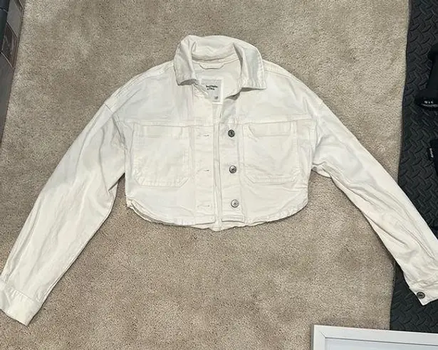Abercrombie & Fitch white jean jacket