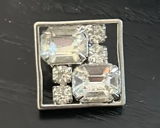 4 VIntage mini pins/brooches