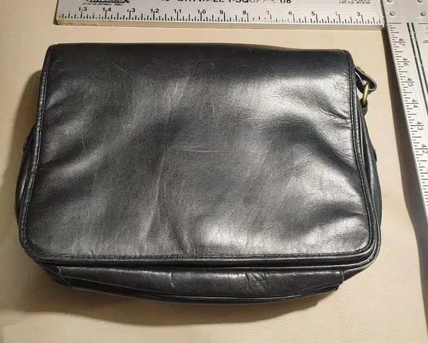 Hidesign Black Premium Leather Crossbody Bag Zip Adjustable Strap Compartments