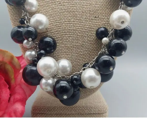 Black & White Cluster Ball Bead Collar Necklace Black Faux Suede & Silver Tone
