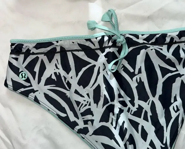 Lululemon REVERSIBLE  BIKINI SET