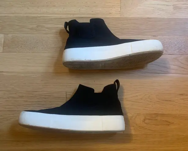 Cushionare Cushionaire Black Ankle Booties  - Image 1