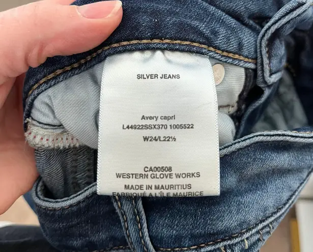 Silver Jeans the Avery capri denim blue jeans size 24