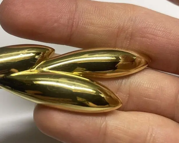 Trifari Vintage Signed Costume Brooch Pin Gold Tone