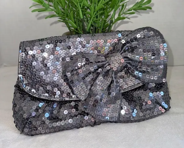 Felix Ray New York Gray Silver Shiny Sequin Clutch Bag With Bow Detail
