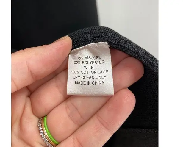 Lela Rose Black Sleeveless Mid