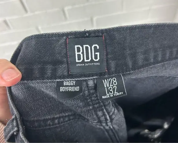 BDG  Urban Ouffitters Black Distressed Baggy Boyfriend Jeans Size 28