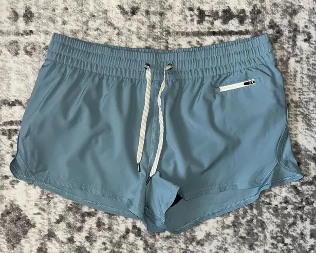 Vuori  Clementine Shorts in Shade - Image 1