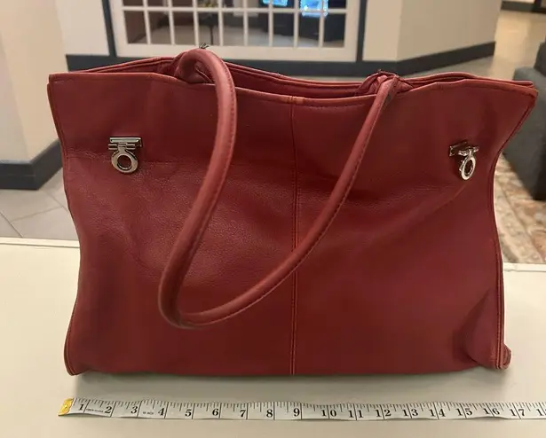 Bag Elegant Red Leather Totespacious Preowned there is stains inside