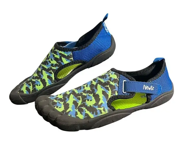 Newtz Water Shoes Womens Size 4 5 Blue Shark Print Aqua Beach Swim Pool USA 4/5