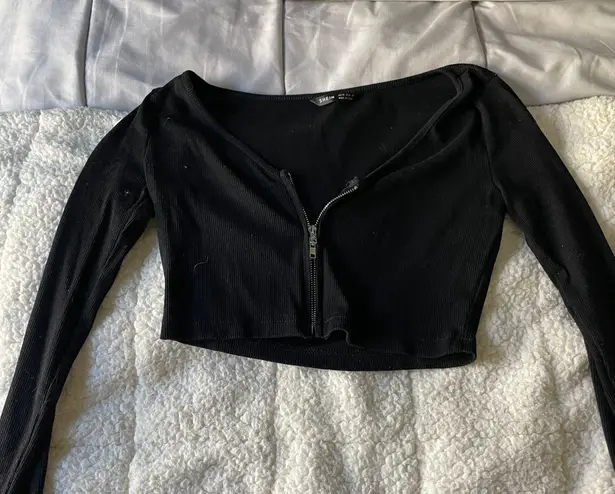 Black Zip Up Crop