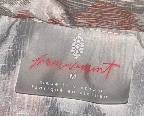 NEW Free People FP Movement Off The Grid Printed Ivory Hooded Vest size Medium Gray