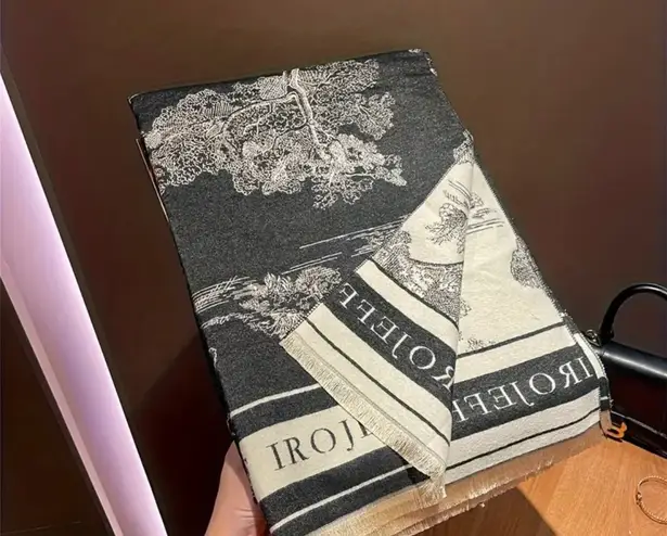 Chain Black And White Reversible Scarf For Women Multiple