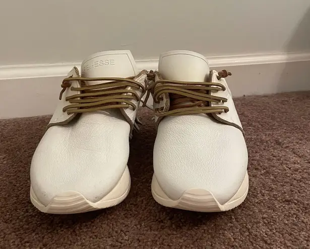 esseutesse Fringe Sneakers White Size 8