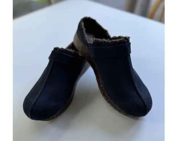 Sporto Blue Suede Leather Clogs Slip On 1” Heel 8M Faux Sherpa Lined Buckle