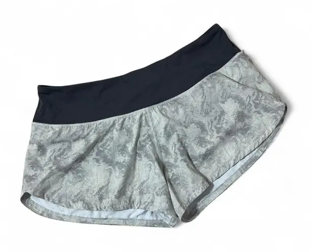 Vuori Athletic Works Womens Active Shorts Camo Print Black Waist Zip Pocket Sz M