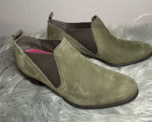 Munro JESSIE HEELED NUBUCK LEATHER BOOTIES HERB GREEN Slip-On Size 6.5