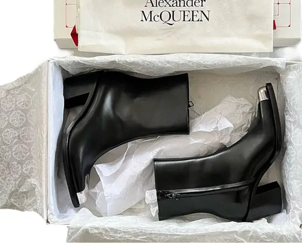 Alexander McQueen NEW Women’s Punk Smooth Leather Western Booties size 37 Black