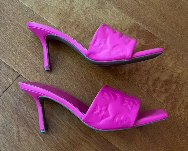 Rouge Helium Hot Pink Kitten Heels