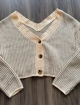 Sweaters & Knits image