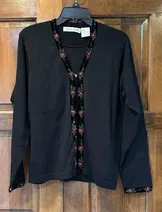 Sweaters & Knits image