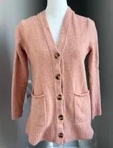 Sweaters & Knits image