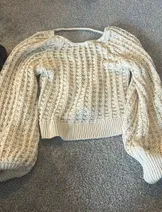 Sweaters & Knits image