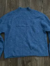 Sweaters & Knits image