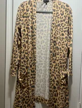 Sweaters & Knits image