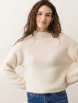 Sweaters & Knits image