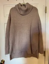Sweaters & Knits image