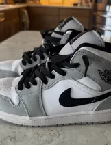 Jackets & Coats image