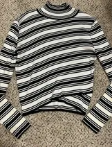 Sweaters & Knits image