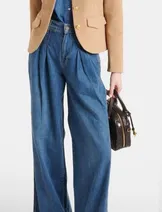 Jackets & Coats image