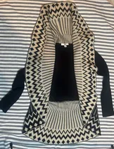 Sweaters & Knits image