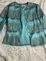 Jackets & Coats image