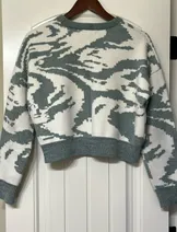 Sweaters & Knits image