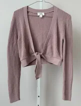 Sweaters & Knits image