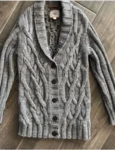 Sweaters & Knits image