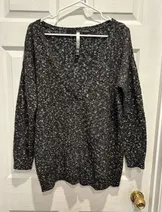 Sweaters & Knits image