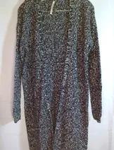 Sweaters & Knits image