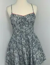 Dresses image
