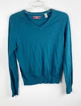 Sweaters & Knits image