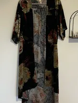 Sweaters & Knits image