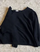 Sweaters & Knits image